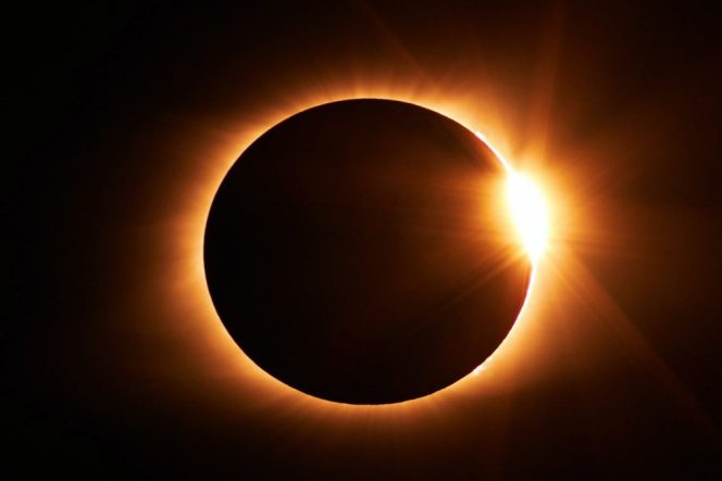 
					Gerhana Matahari Cincin Akan Terjadi 17 Februari, Wilayah Ini Terkena Dampak