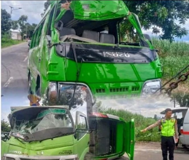 
					Laka Lantas Antara Elf dan Dump Truck di Srikaton Ngantru Tulungagung