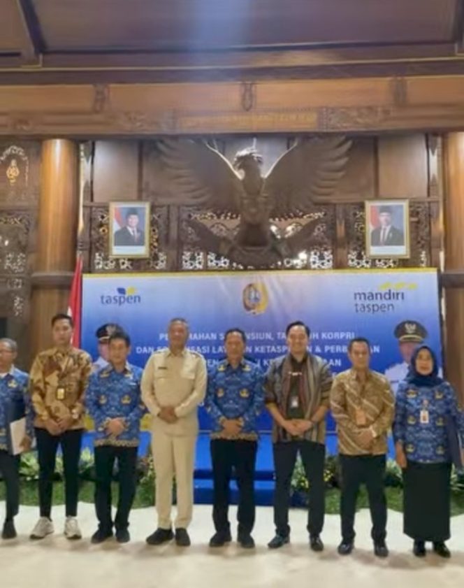 
					Sebanyak 83 PNS Tulungagung Terima SK Pensiun Tahun 2026   