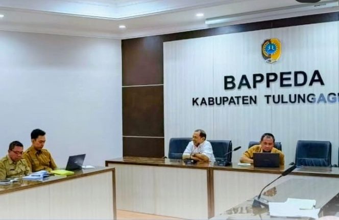 
					Bapeeda Tulungagung Gelar Rapat koordinasi Penyusunan Data Investasi Daerah Tahun 2026